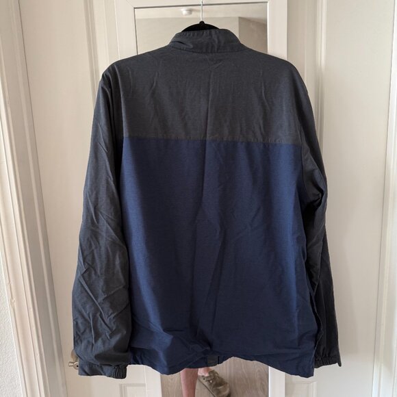 TravisMathew Colorblock Full Zip Jacket Size: XL Color: Navy / Charcoal - Picture 4 of 4